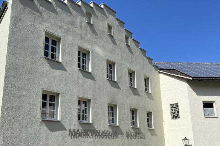 Die Fassade des Marktmuseums Altmannstein im Altmühltal